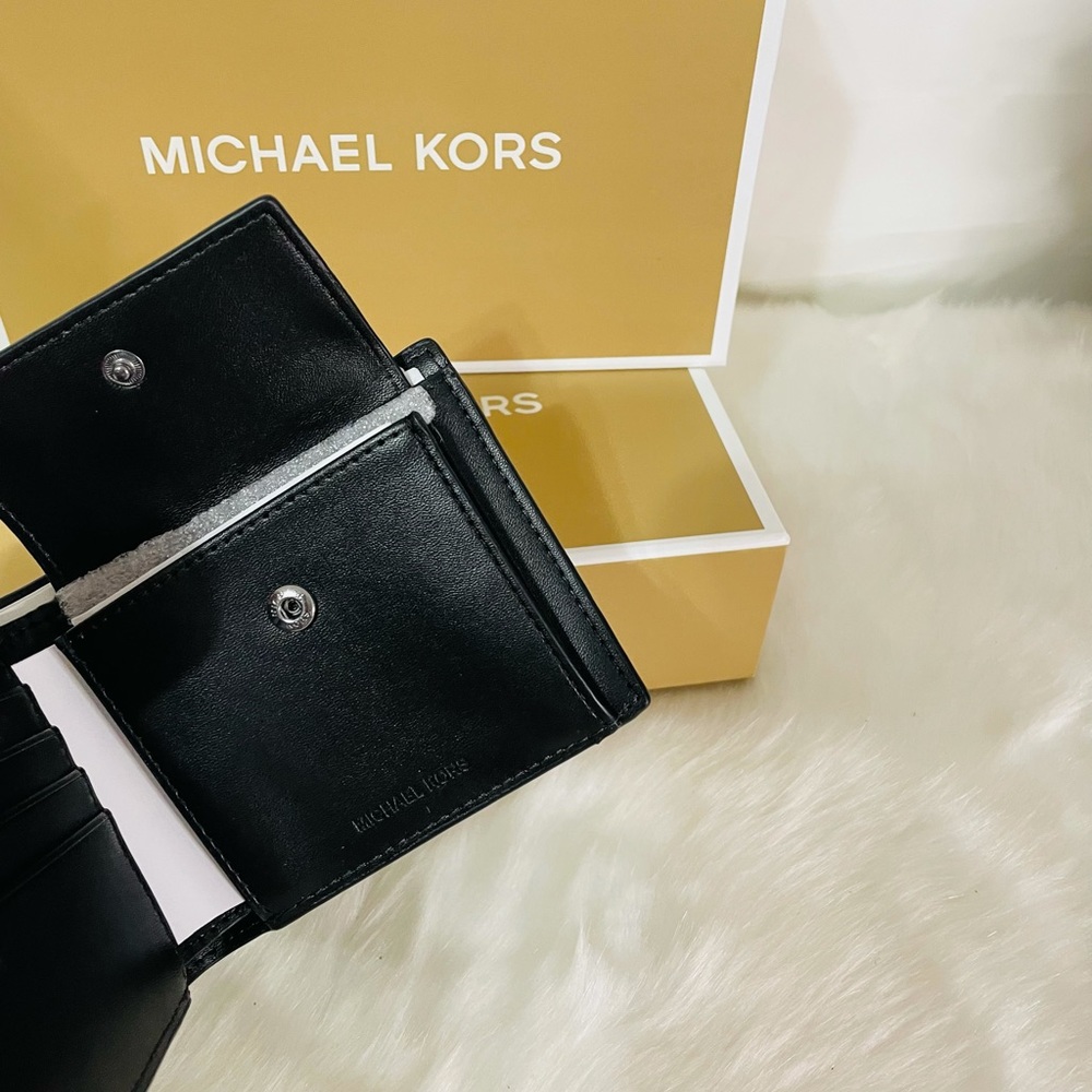 NWT Michael Kors black Cooper Billfold Wallet - Picture 5 of 9